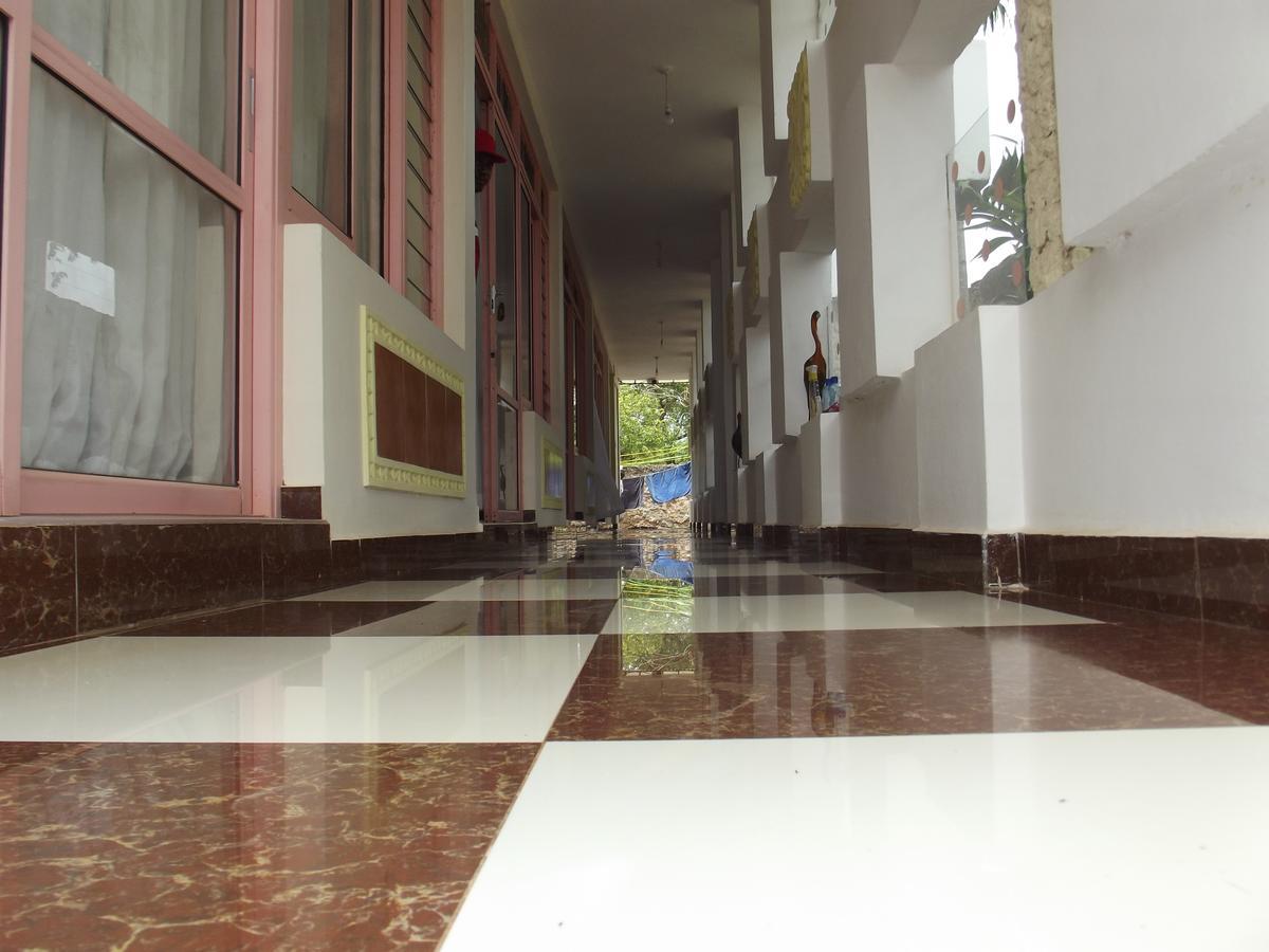 Peacock Park Hotel Ukunda Exterior photo