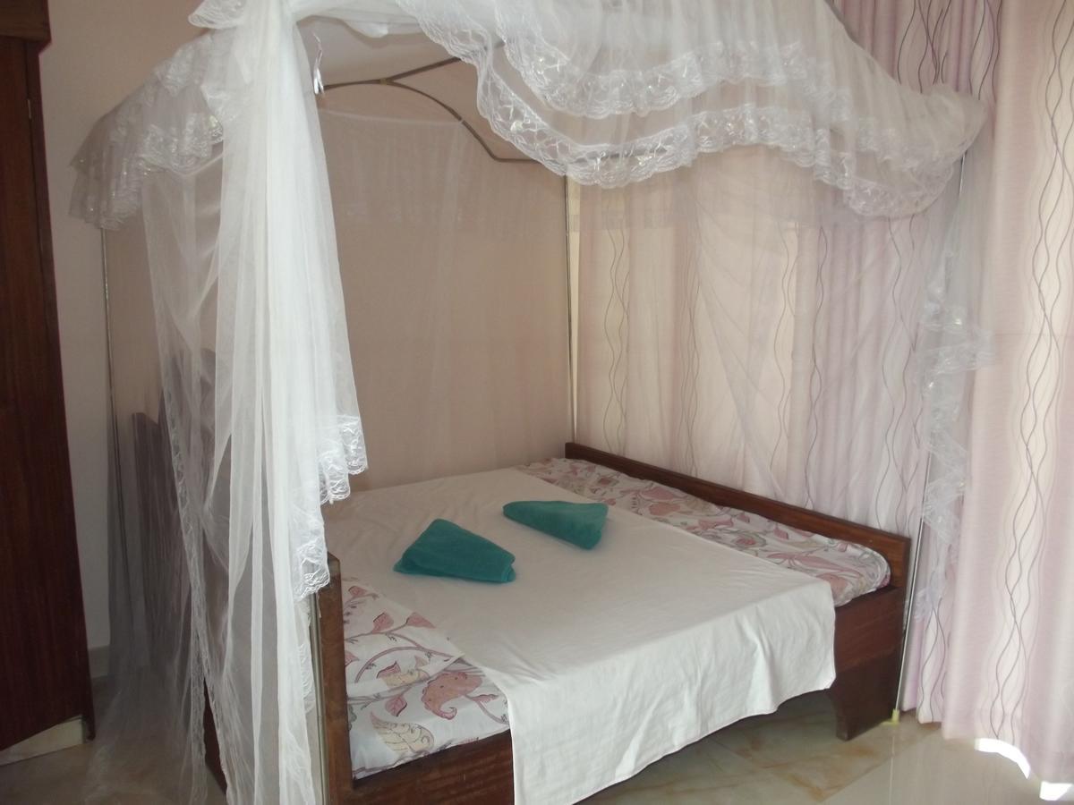 Peacock Park Hotel Ukunda Exterior photo