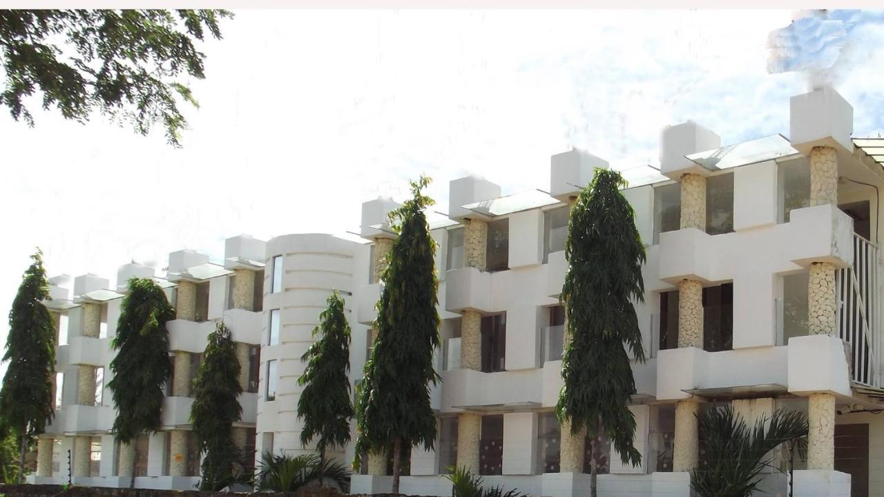 Peacock Park Hotel Ukunda Exterior photo
